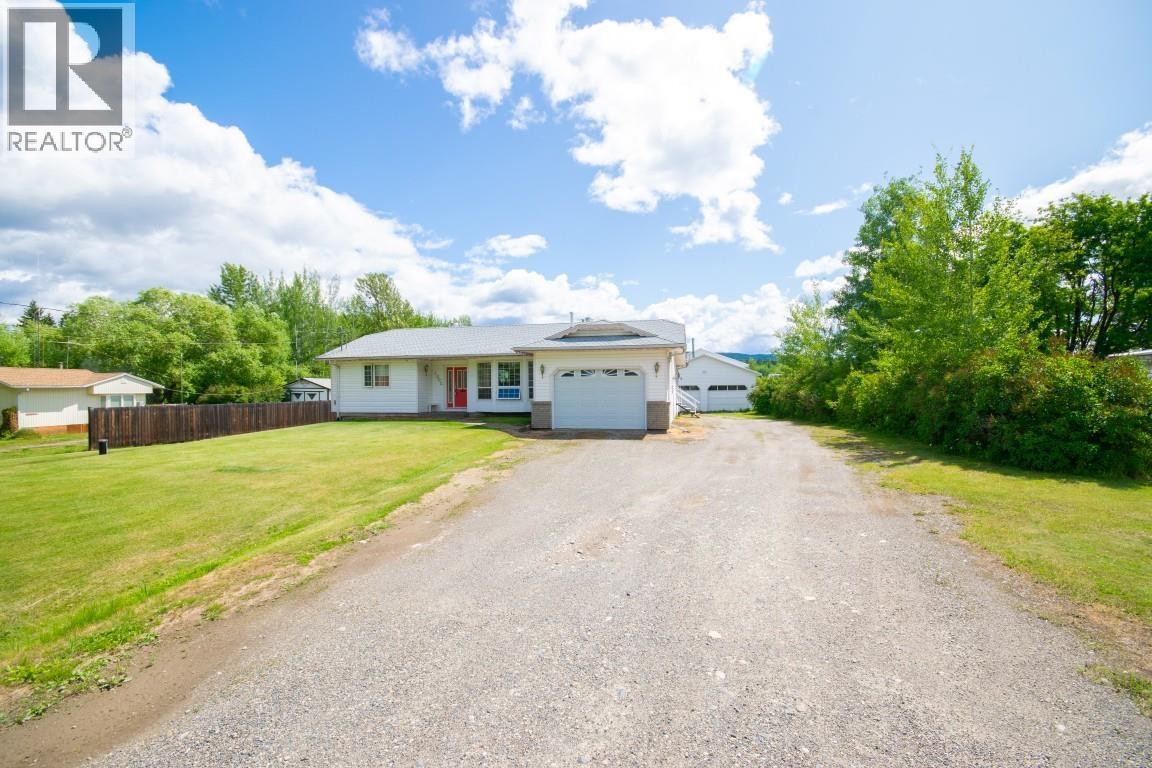 1002 Maple Heights Road, Quesnel, British Columbia  V2J 3X3 - Photo 34 - R3049947