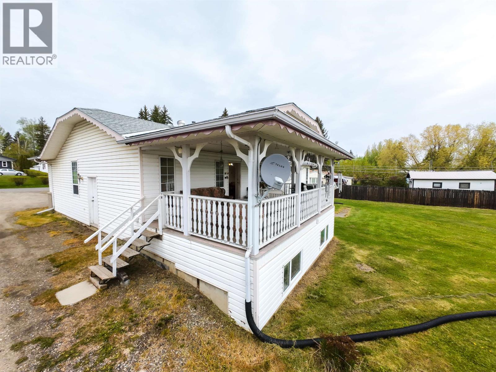 1002 Maple Heights Road, Quesnel, British Columbia  V2J 3X3 - Photo 36 - R3049947