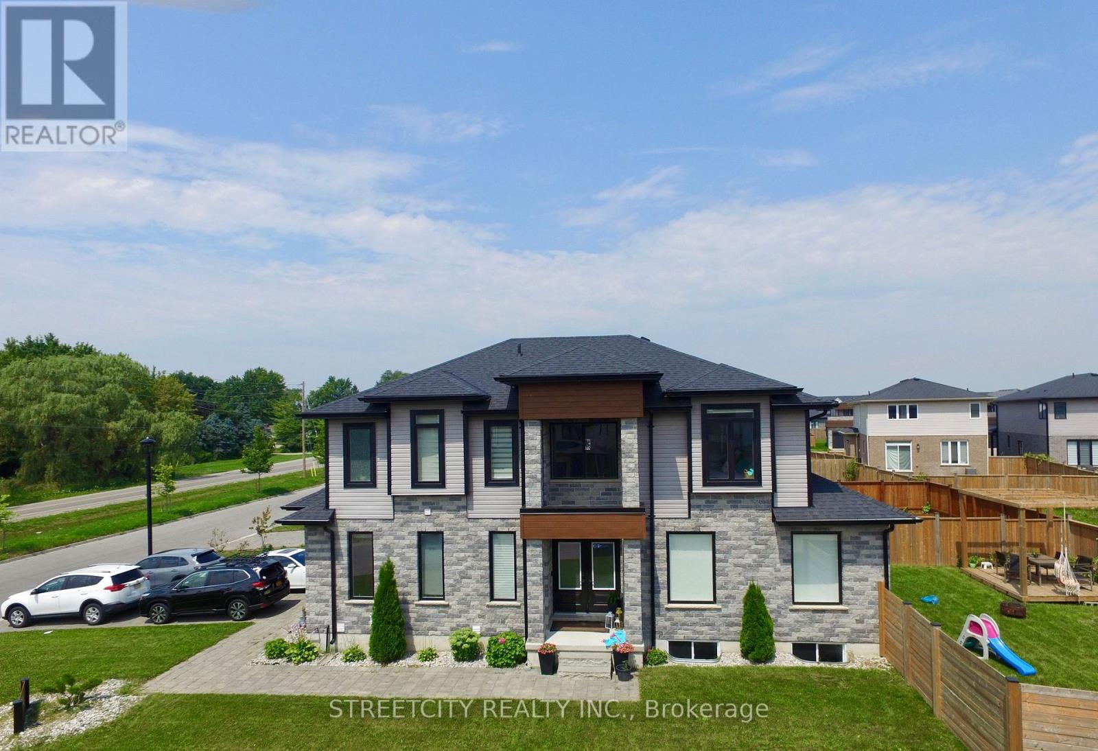 1616 Henrica Avenue, London North, Ontario  N6G 0Y1 - Photo 5 - X12362710