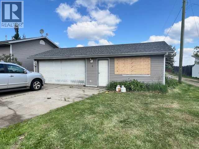 6 1 Avenue, Round Hill, Alberta  T0B 3Z0 - Photo 3 - A2258477