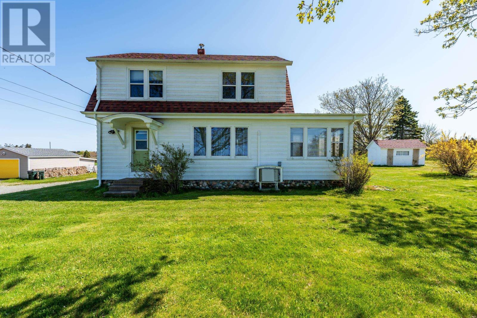 8882 Highway 1, Meteghan River, Nova Scotia  B0W 2L0 - Photo 2 - 202501422