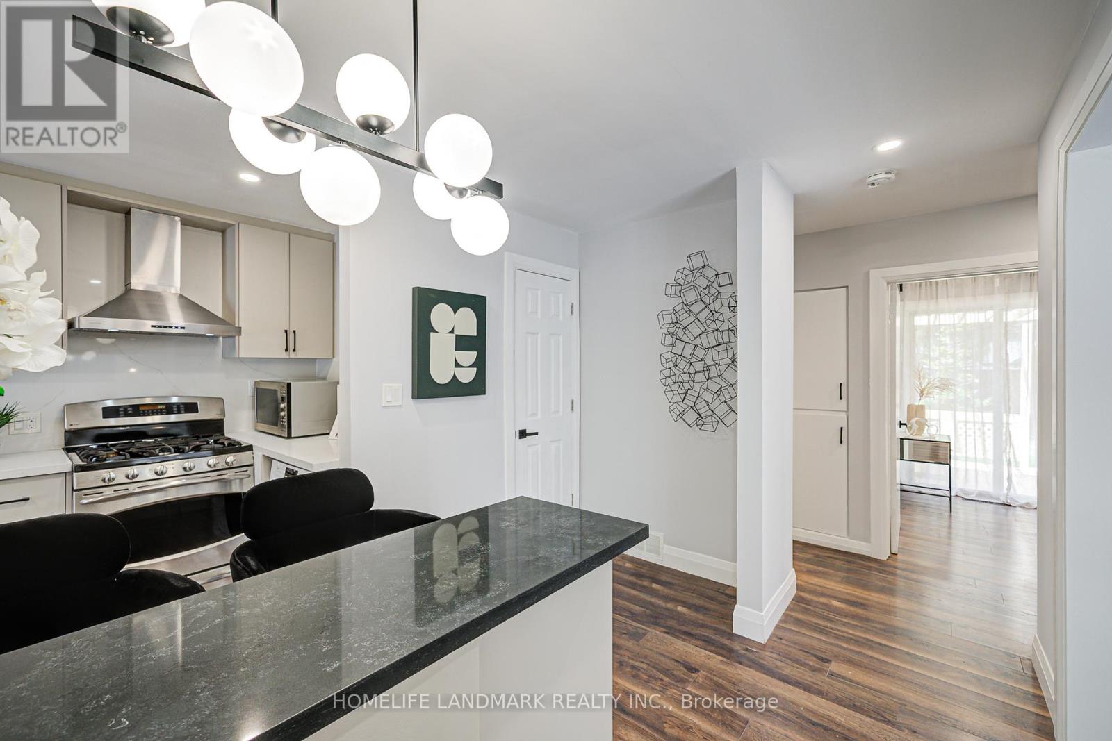176 Mckee Avenue, Toronto, Ontario  M2N 4C7 - Photo 4 - C12414037