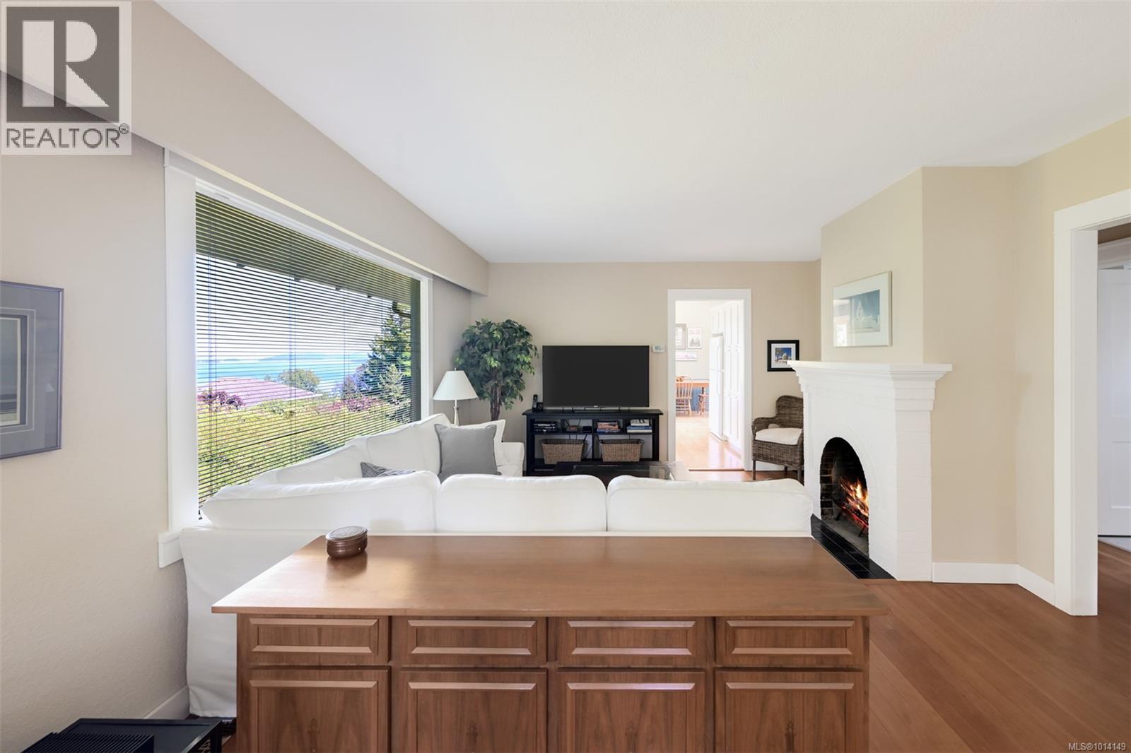 8645 East Saanich Rd, North Saanich, British Columbia  V8L 1G9 - Photo 2 - 1014149