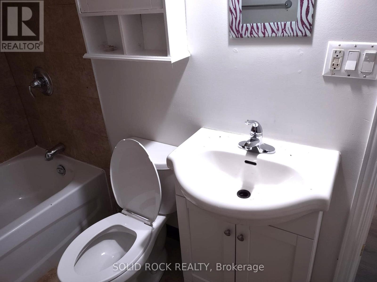 Unit #1a - 1254 Dorchester Avenue E, Ottawa, Ontario  K1Z 8E6 - Photo 7 - X12414050