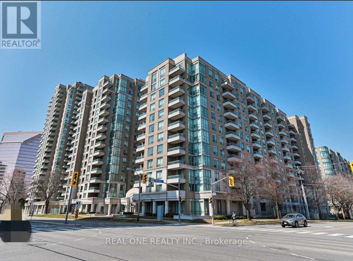 902 - 29 PEMBERTON AVENUE, Toronto, Ontario