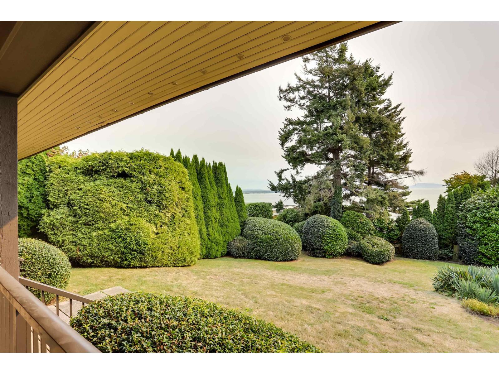 14366 Magdalen Avenue, White Rock, British Columbia  V4B 2X3 - Photo 32 - R3049630