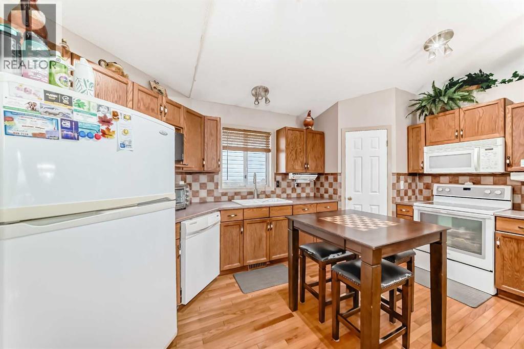 189 Applemead Close Se, Calgary, Alberta  T2A 7S6 - Photo 11 - A2256410