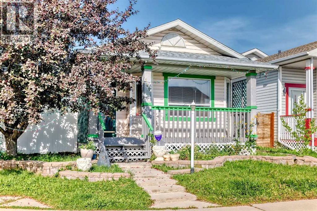 189 Applemead Close Se, Calgary, Alberta  T2A 7S6 - Photo 3 - A2256410