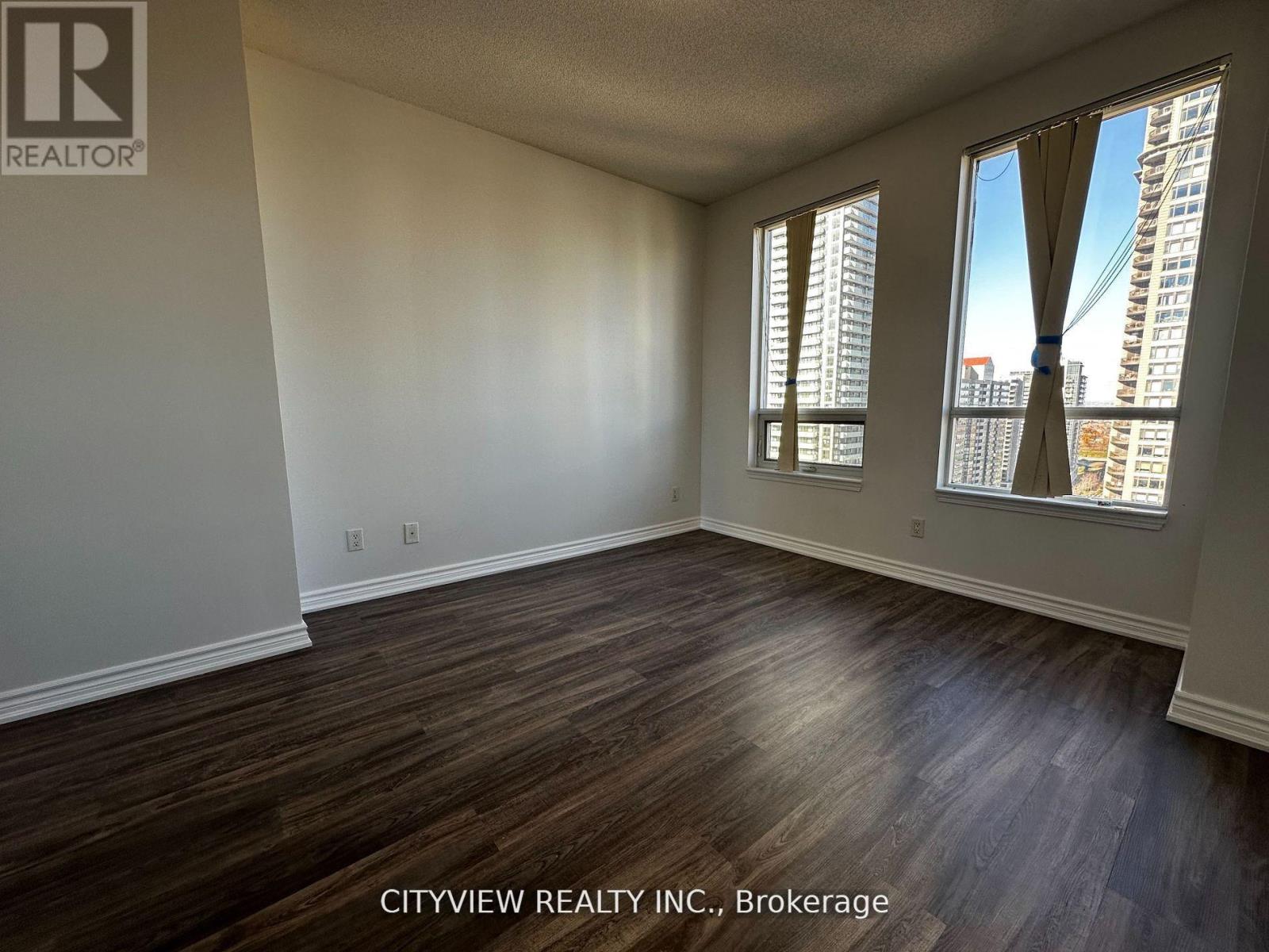 1805 - 388 Prince Of Wales Drive, Mississauga, Ontario  L5B 0A1 - Photo 12 - W12414051
