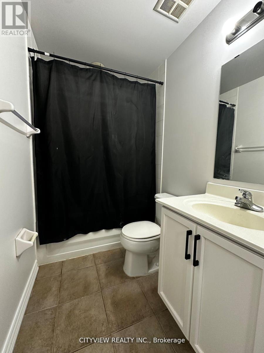 1805 - 388 Prince Of Wales Drive, Mississauga, Ontario  L5B 0A1 - Photo 13 - W12414051