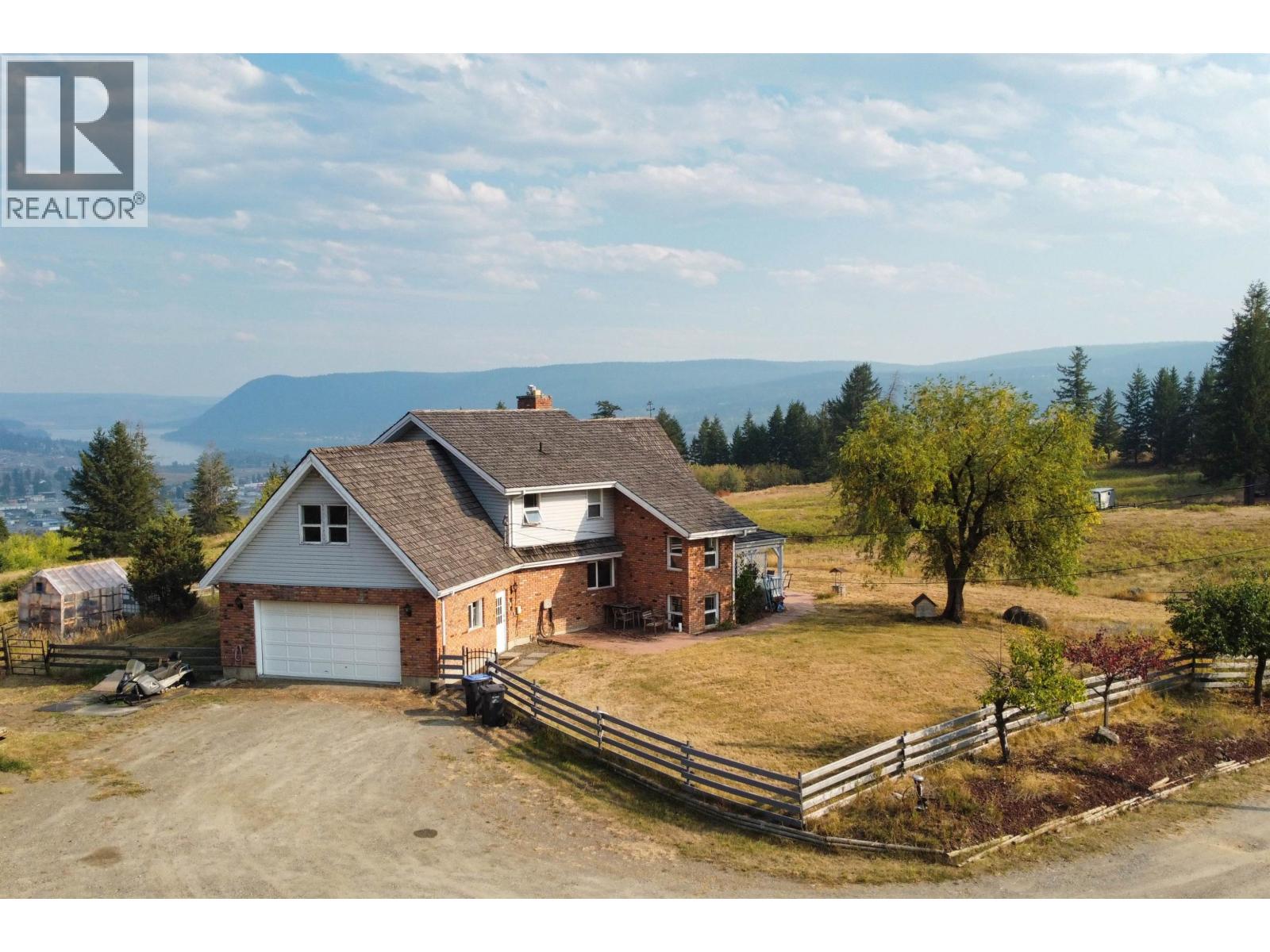 400 WOODLAND DRIVE, Williams Lake, British Columbia