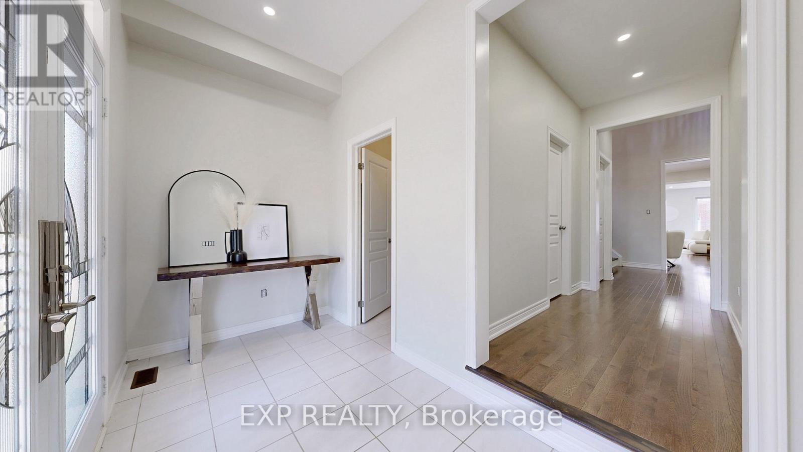 552 Mactier Drive S, Vaughan (Kleinburg), Ontario  L4H 4L5 - Photo 17 - N12414067