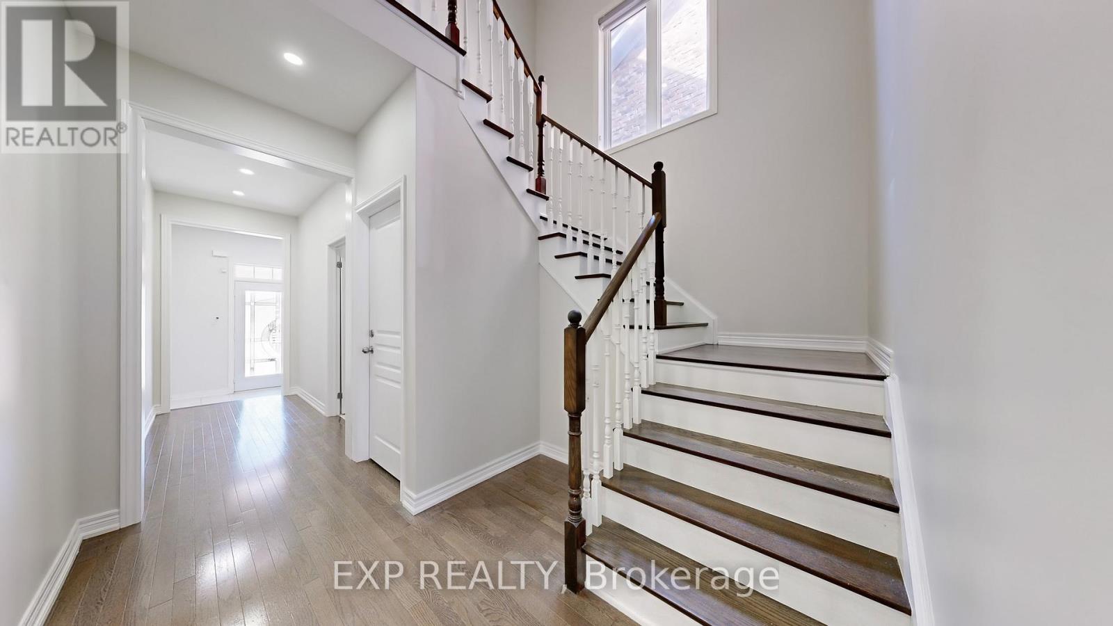 552 Mactier Drive S, Vaughan (Kleinburg), Ontario  L4H 4L5 - Photo 18 - N12414067