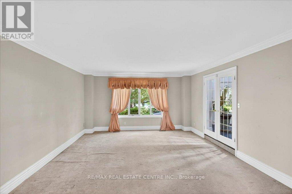 40 Colton Crescent N, Vaughan, Ontario  L4L 3L6 - Photo 17 - N12414070