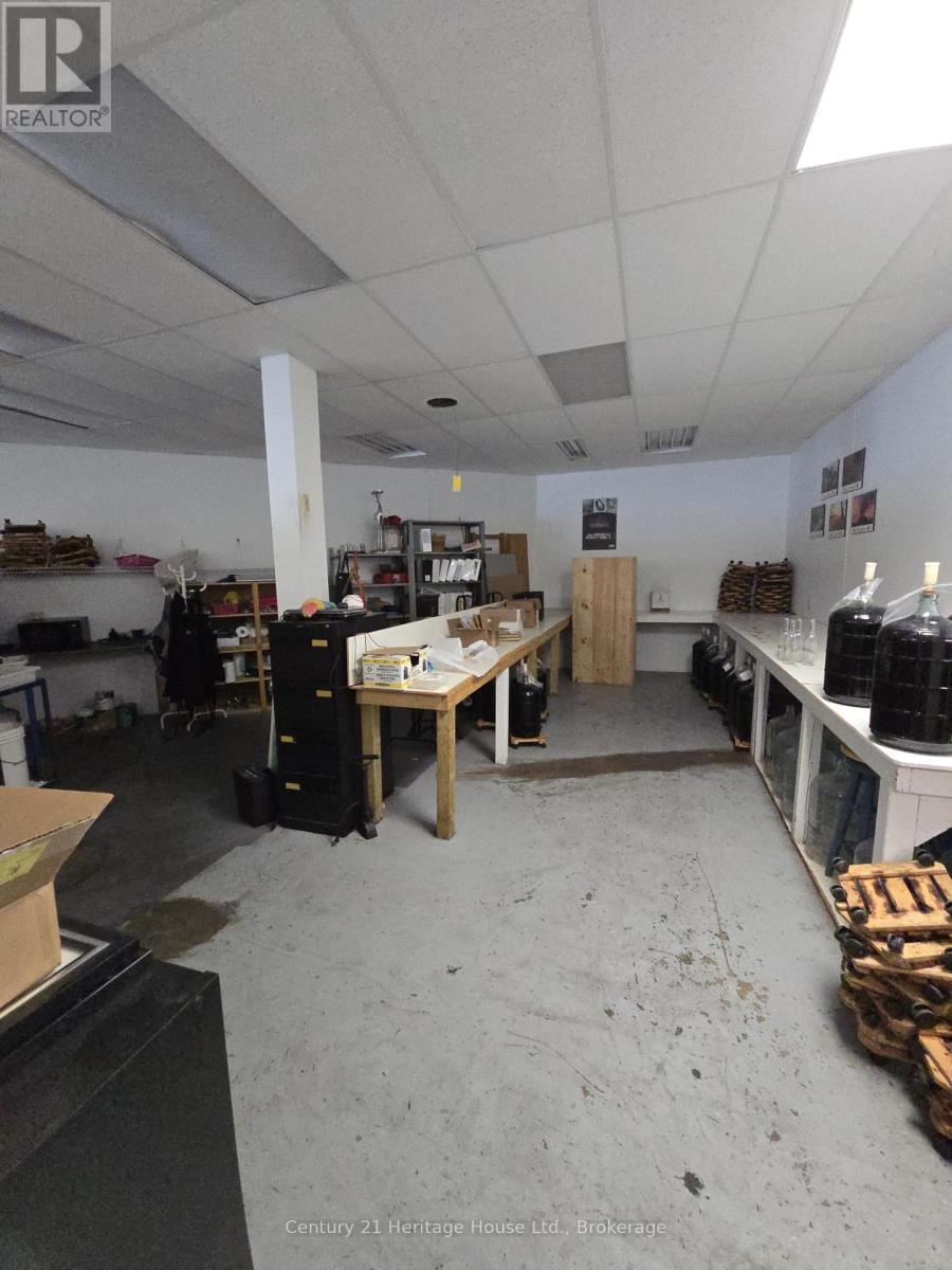 #8a - 809 Victoria Street N, Kitchener, Ontario  N2B 1Y4 - Photo 11 - X12360776