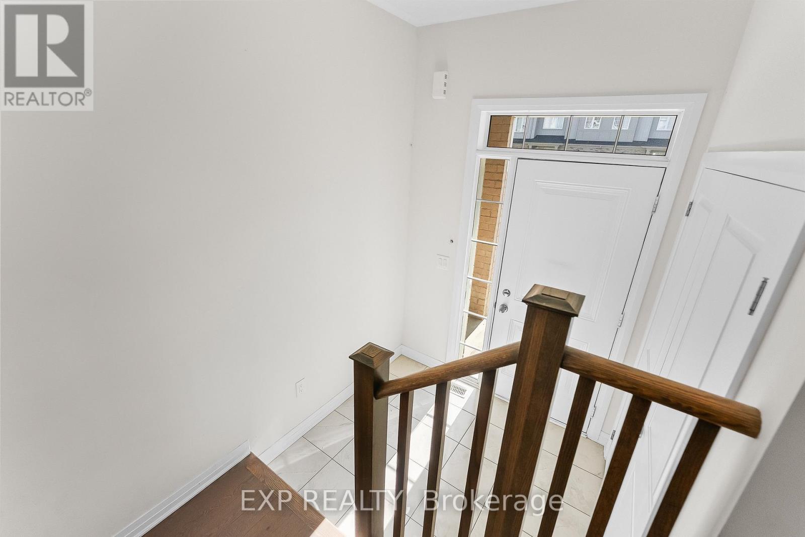 4192 Cherry Heights Boulevard, Lincoln, Ontario  L3J 0R3 - Photo 4 - X12414073
