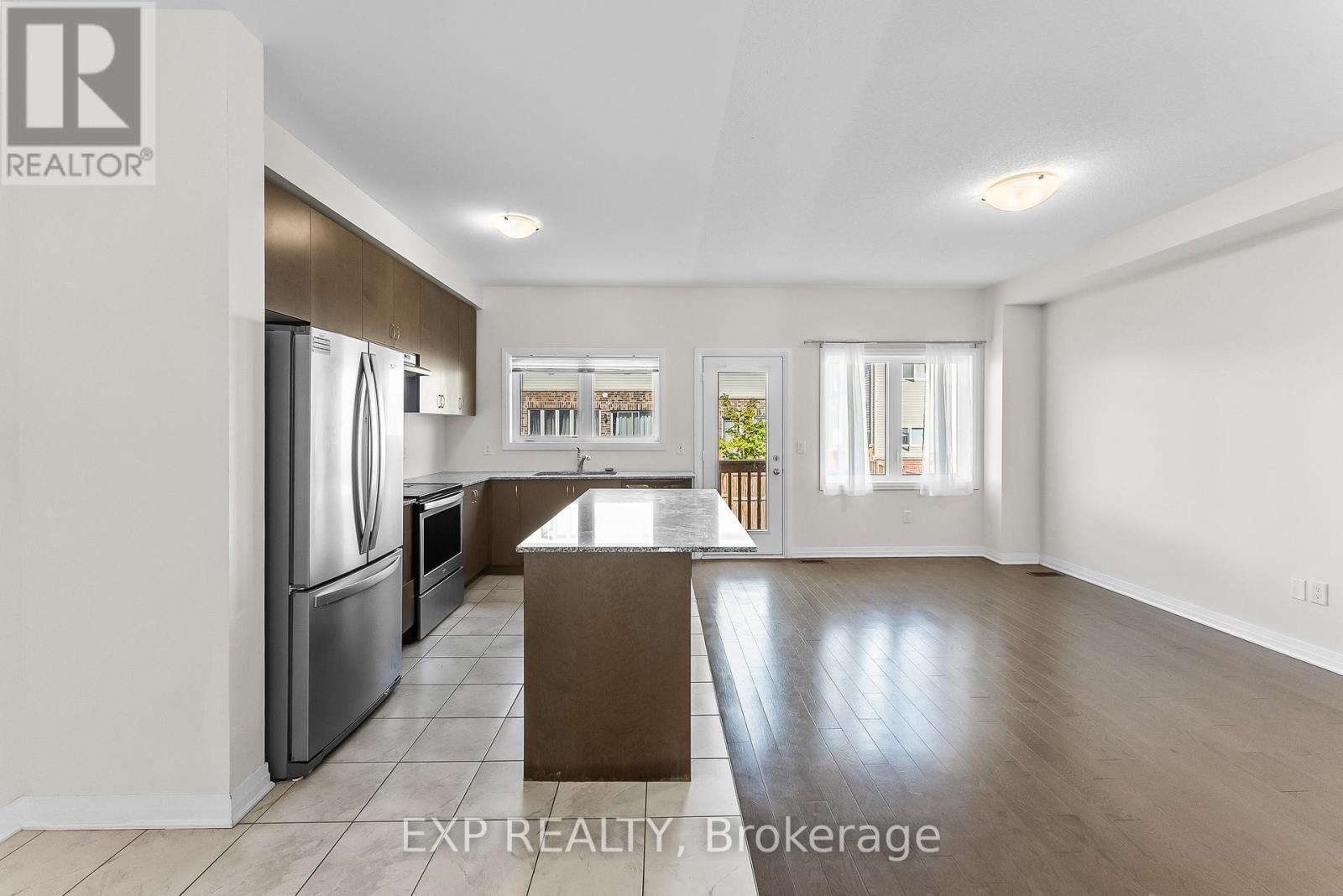 4192 Cherry Heights Boulevard, Lincoln, Ontario  L3J 0R3 - Photo 9 - X12414073