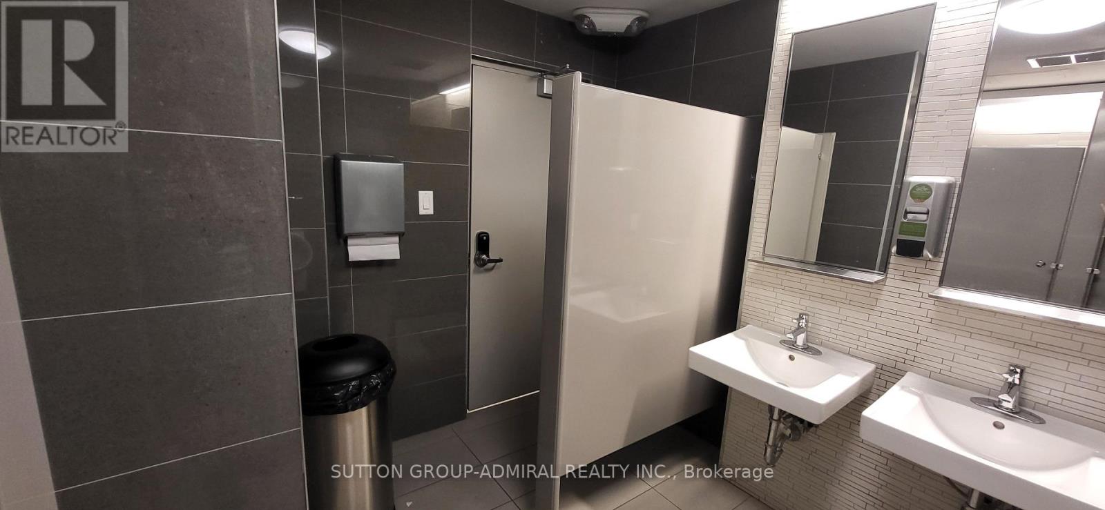 204 - 845 St Clair Avenue W, Toronto, Ontario  M6C 1C2 - Photo 22 - C12414084