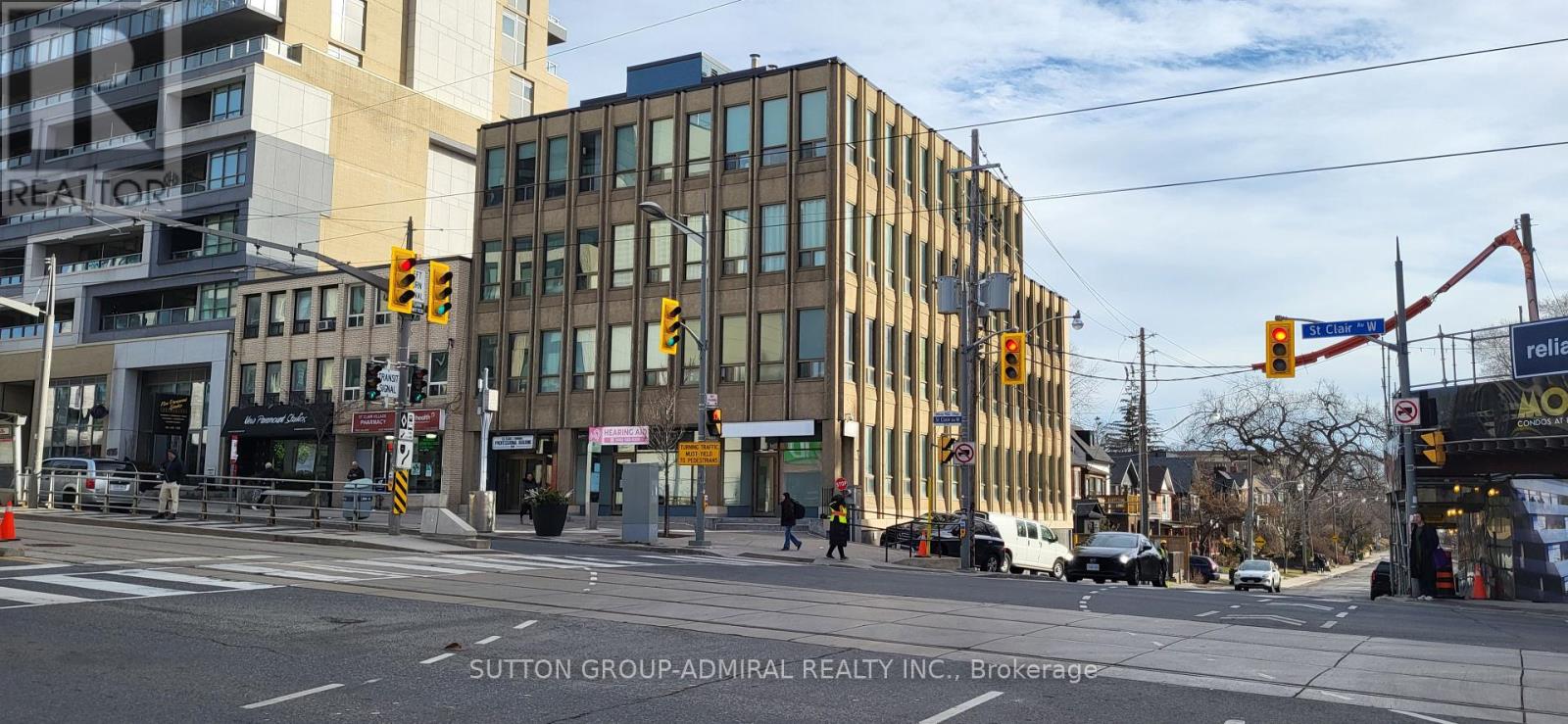 204 - 845 St Clair Avenue W, Toronto, Ontario  M6C 1C2 - Photo 32 - C12414084