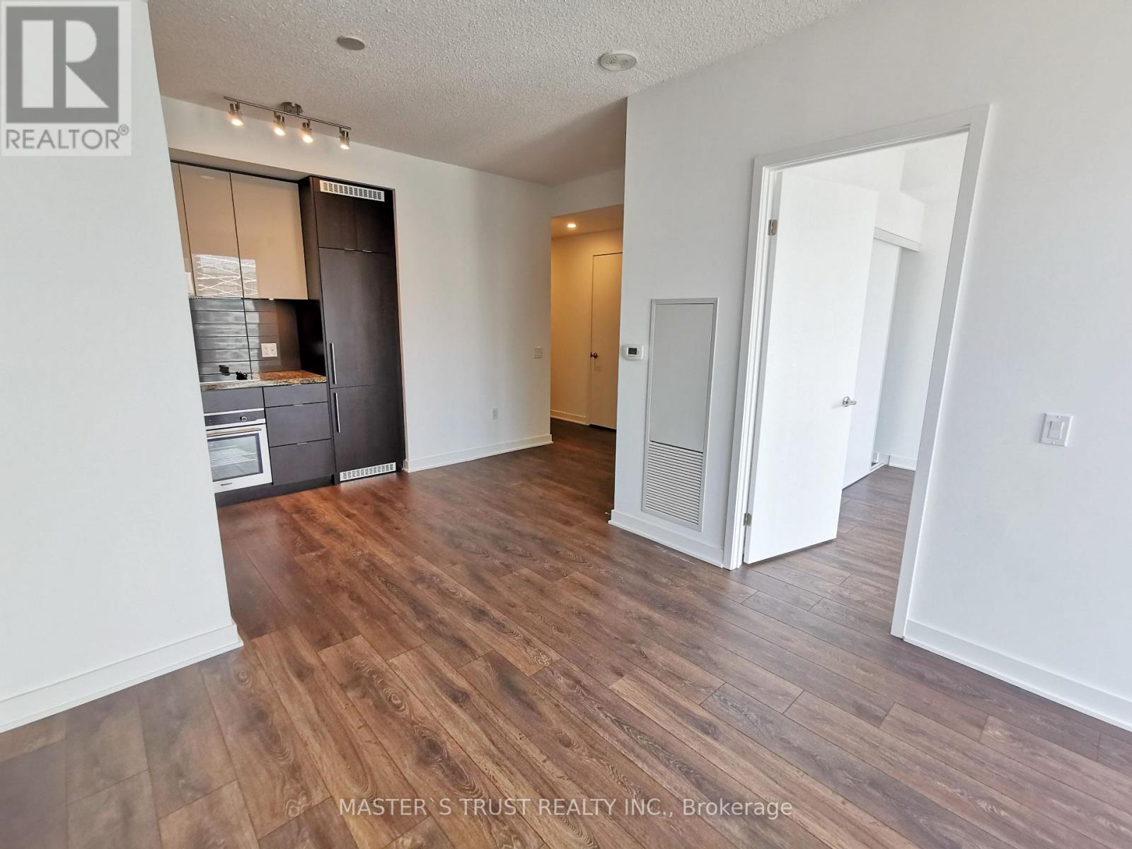 3909 - 125 Blue Jays Way, Toronto, Ontario  M5V 0N5 - Photo 7 - C12414088