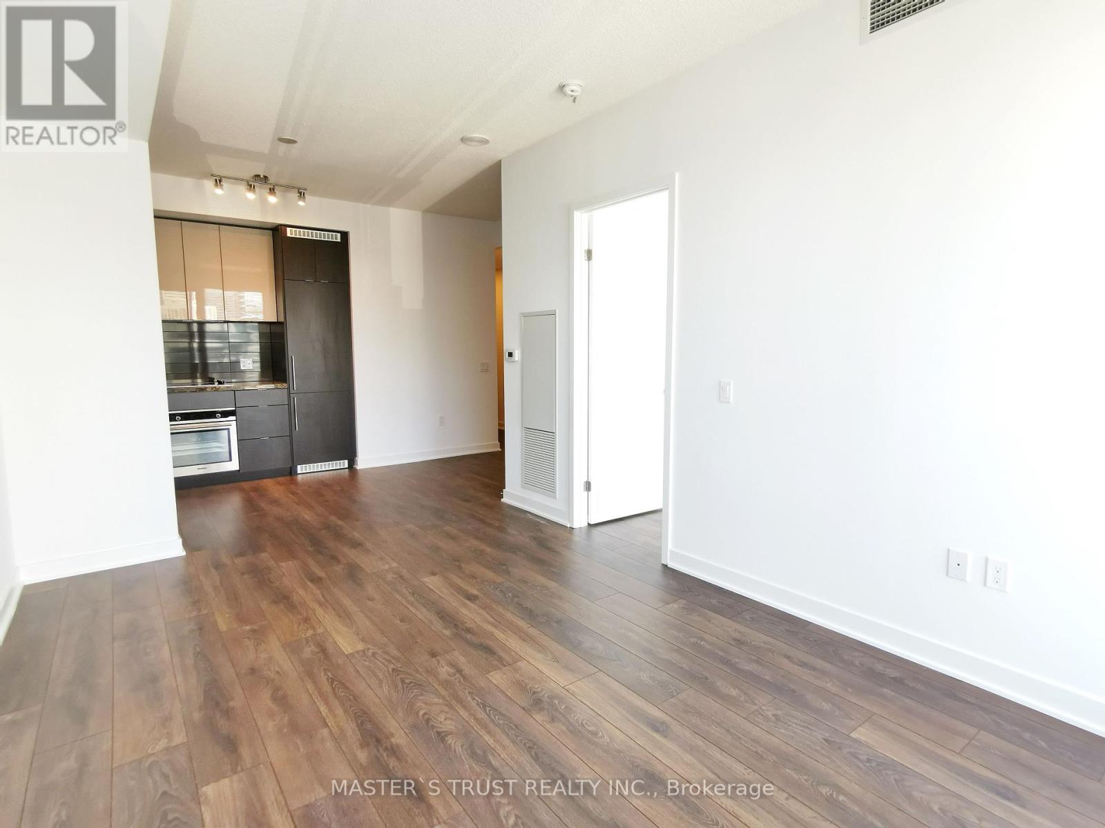 3909 - 125 Blue Jays Way, Toronto, Ontario  M5V 0N5 - Photo 9 - C12414088