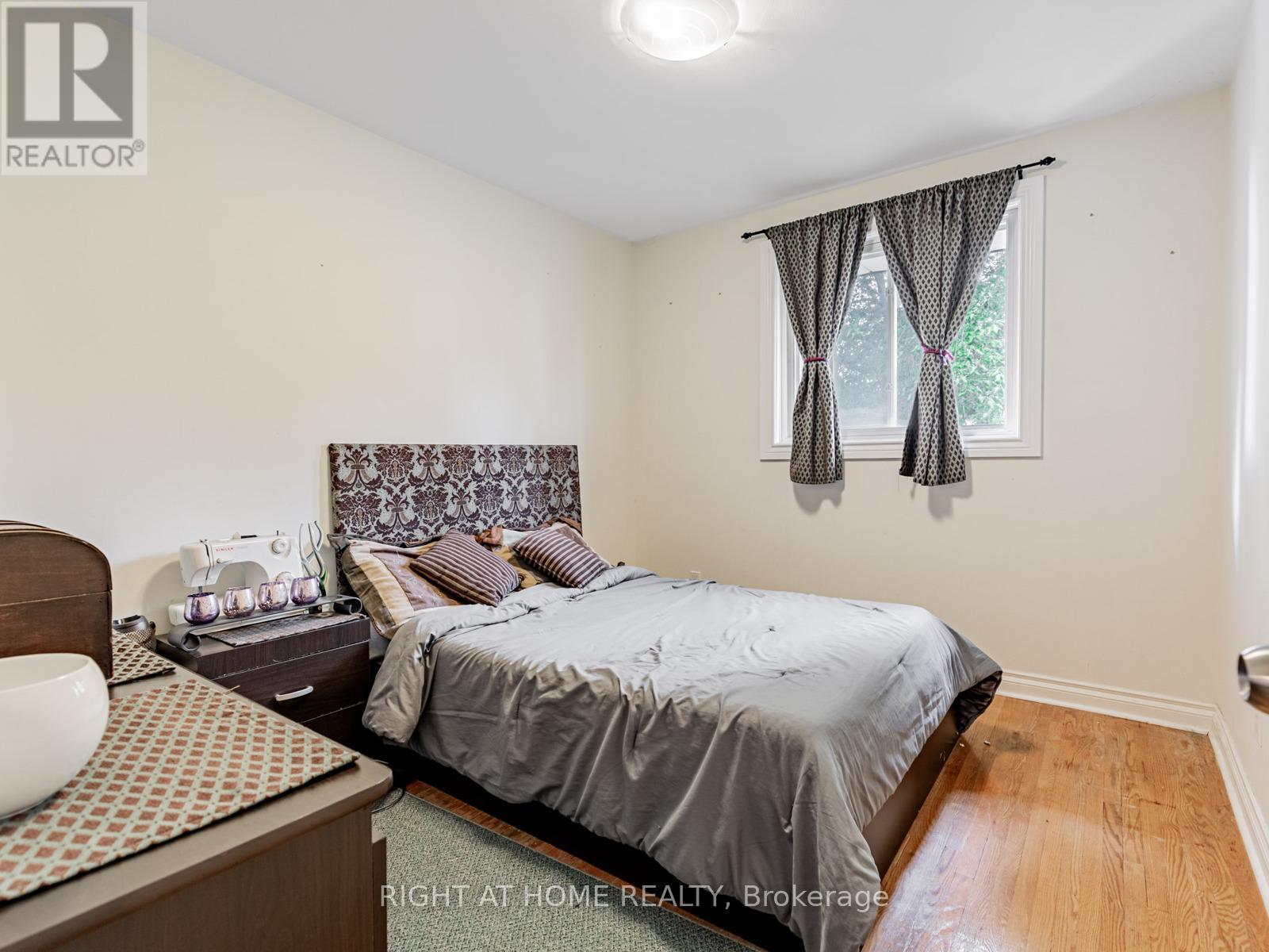 71 Satchell Boulevard, Toronto, Ontario  M1C 3B3 - Photo 23 - E12414079