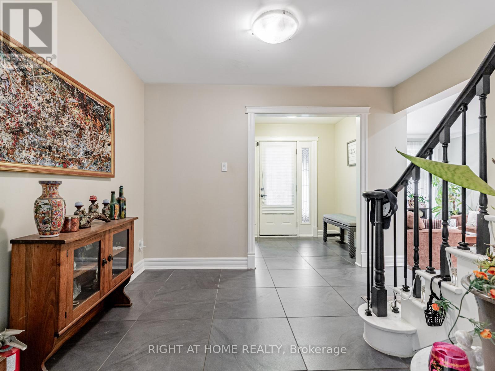 71 Satchell Boulevard, Toronto, Ontario  M1C 3B3 - Photo 6 - E12414079