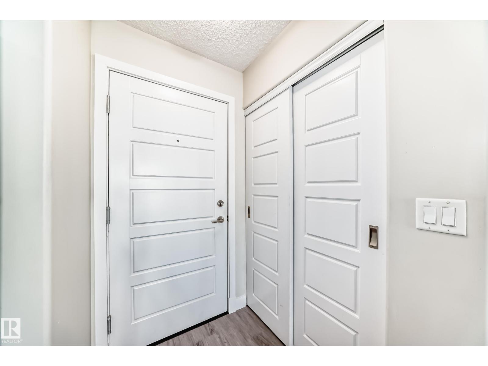 #220 14808 125 St Nw, Edmonton, Alberta  T5X 0G1 - Photo 4 - E4458482