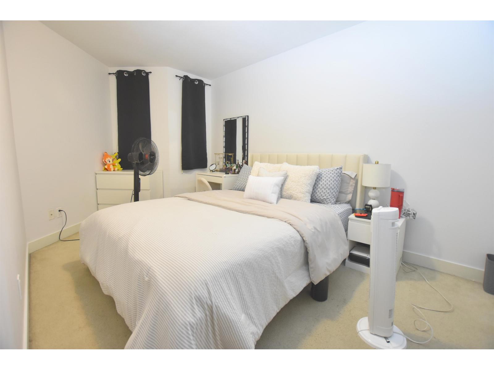 401 10822 City Parkway, Surrey, British Columbia  V3T 5X9 - Photo 6 - R3049828