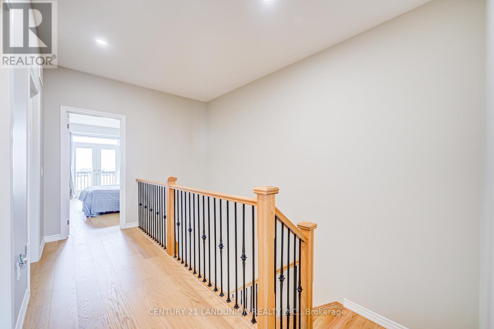 65 Puisaya Drive, Richmond Hill, Ontario  L4E 1L2 - Photo 19 - N12414082