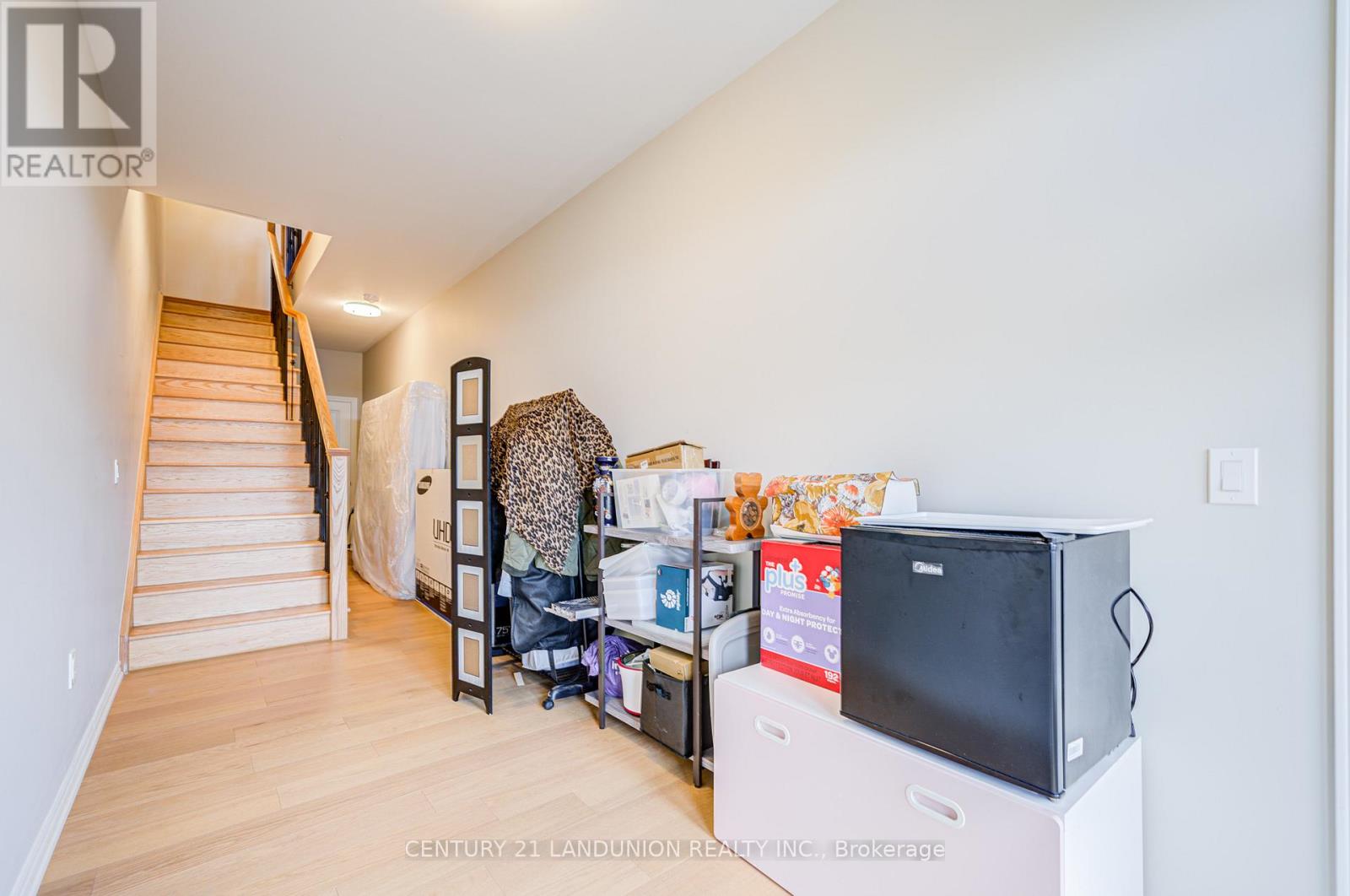 65 Puisaya Drive, Richmond Hill, Ontario  L4E 1L2 - Photo 32 - N12414082