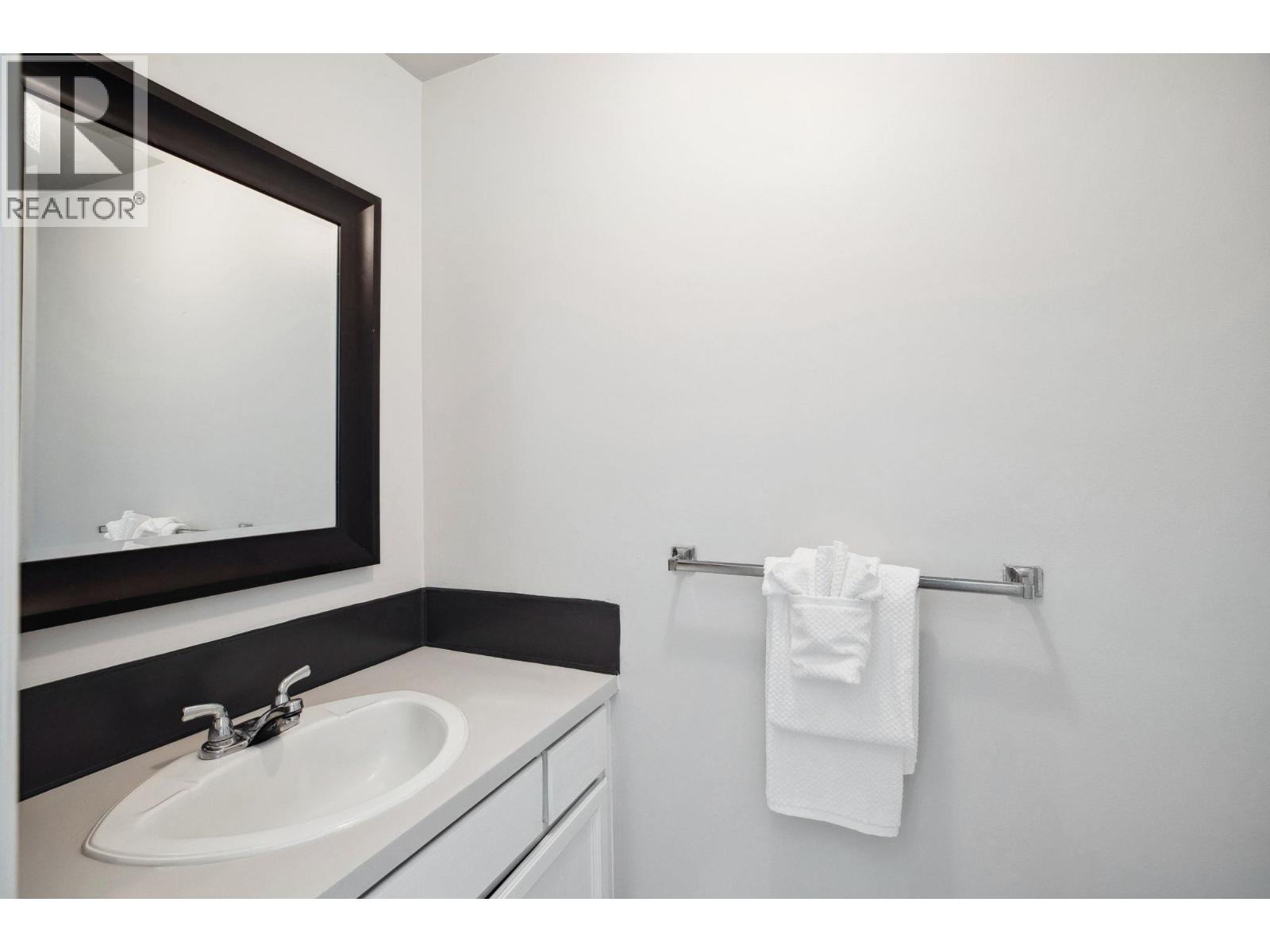 7347 Queenston Court, Burnaby, British Columbia  V5A 3M5 - Photo 26 - R3049482