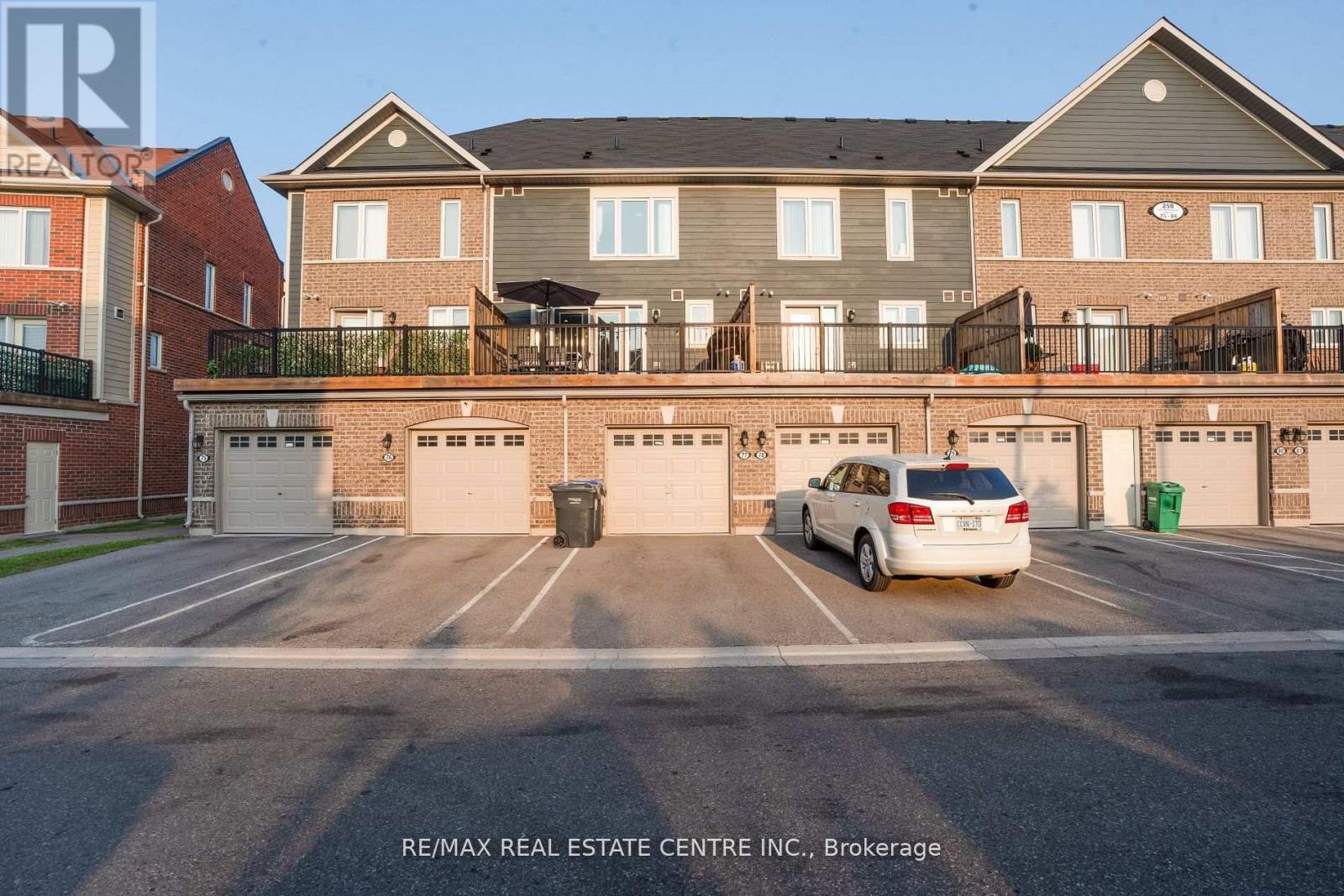77 - 250 Sunny Meadow Boulevard, Brampton, Ontario  L6R 3Y7 - Photo 12 - W12414076