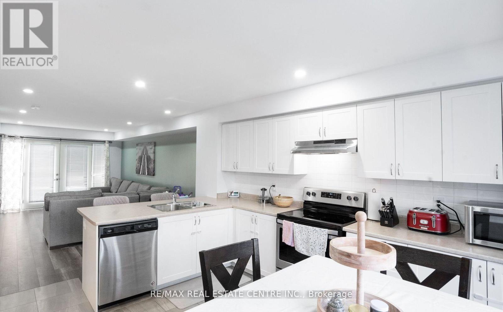 77 - 250 Sunny Meadow Boulevard, Brampton, Ontario  L6R 3Y7 - Photo 17 - W12414076