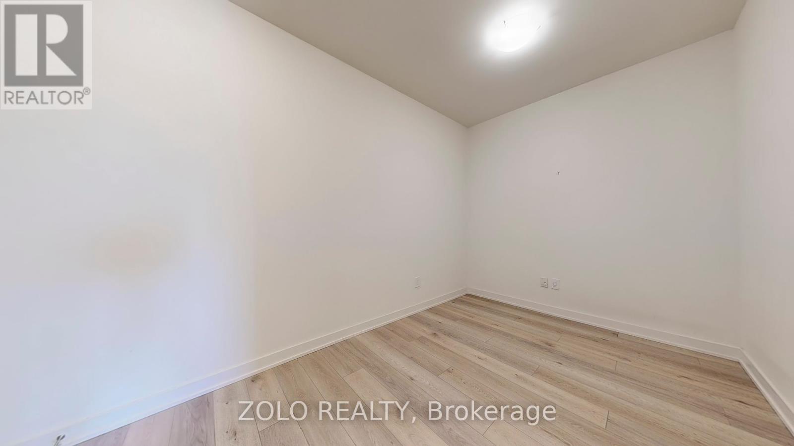 607 - 385 Winston Road N, Grimsby, Ontario  L3M 4E8 - Photo 12 - X12414089