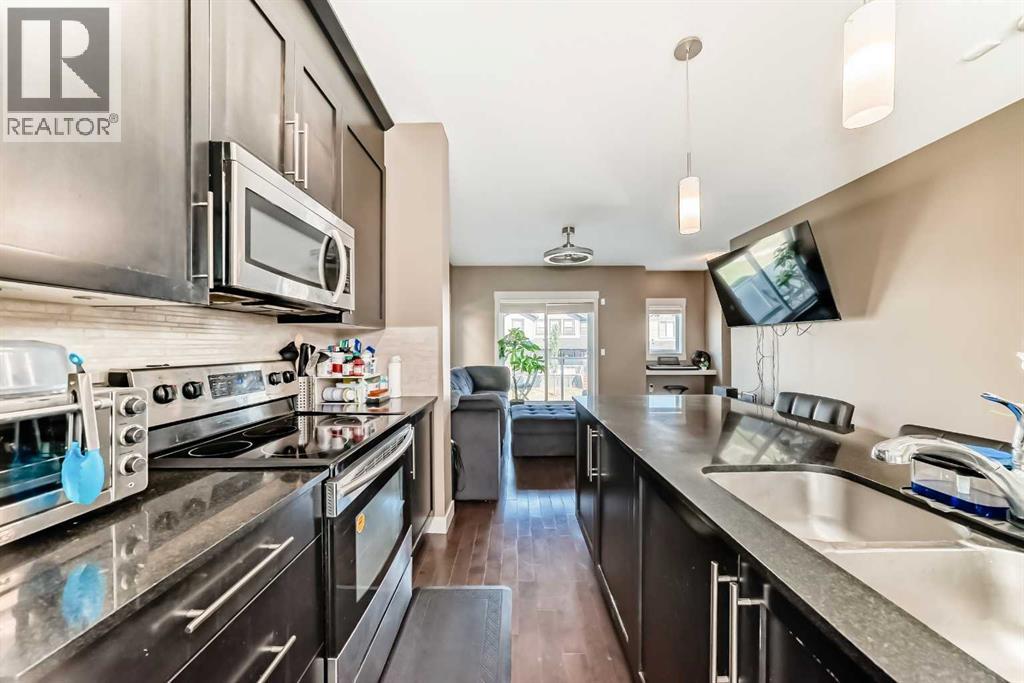 29 Skyview Point Link Ne, Calgary, Alberta  T3N 0L7 - Photo 9 - A2255014