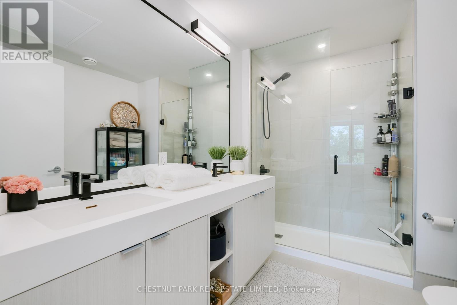406 - 250 Lawrence Avenue W, Toronto, Ontario  M5M 1B1 - Photo 15 - C12414093