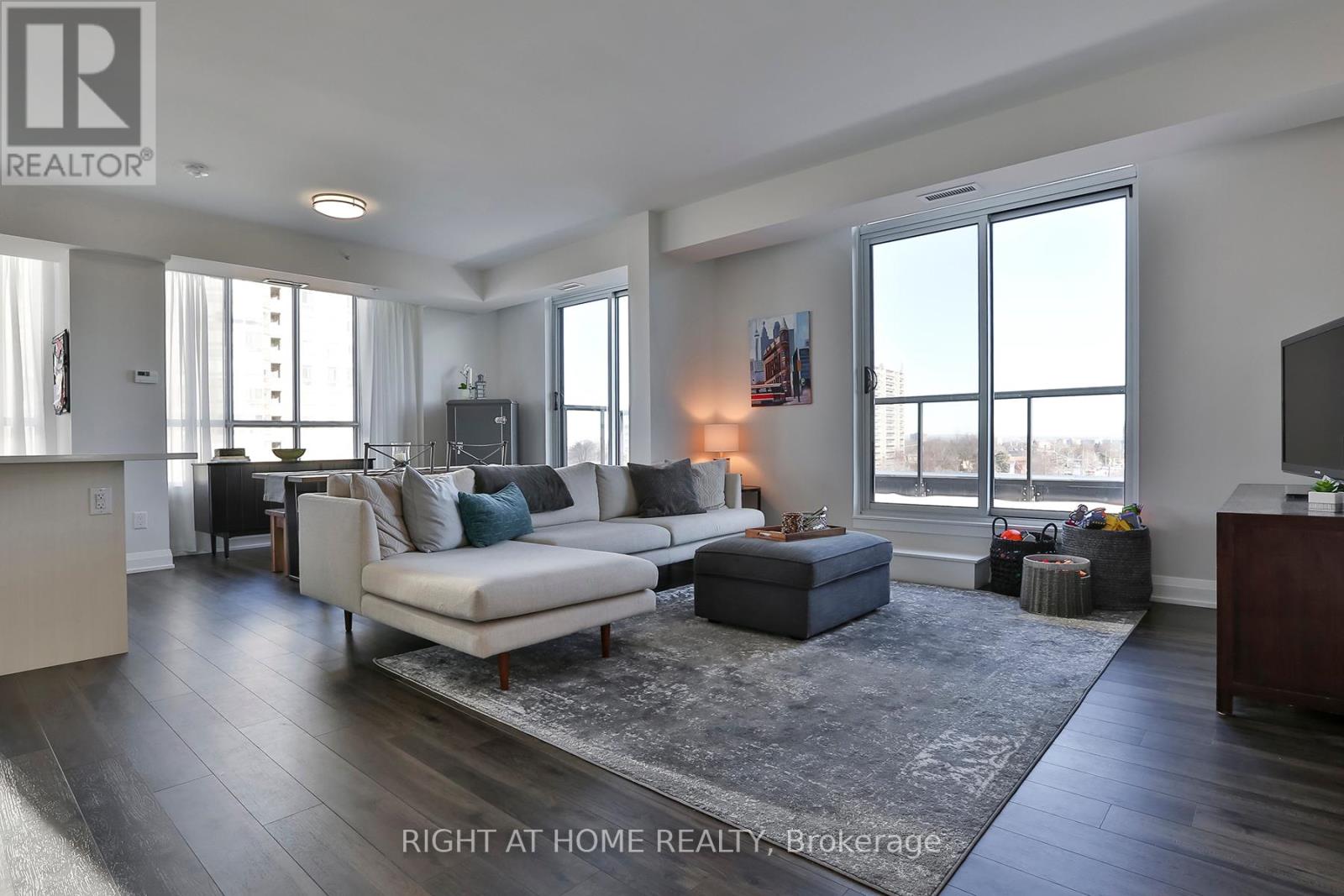 910 - 3655 Kingston Road, Toronto, Ontario  M1M 0E2 - Photo 3 - E12414117