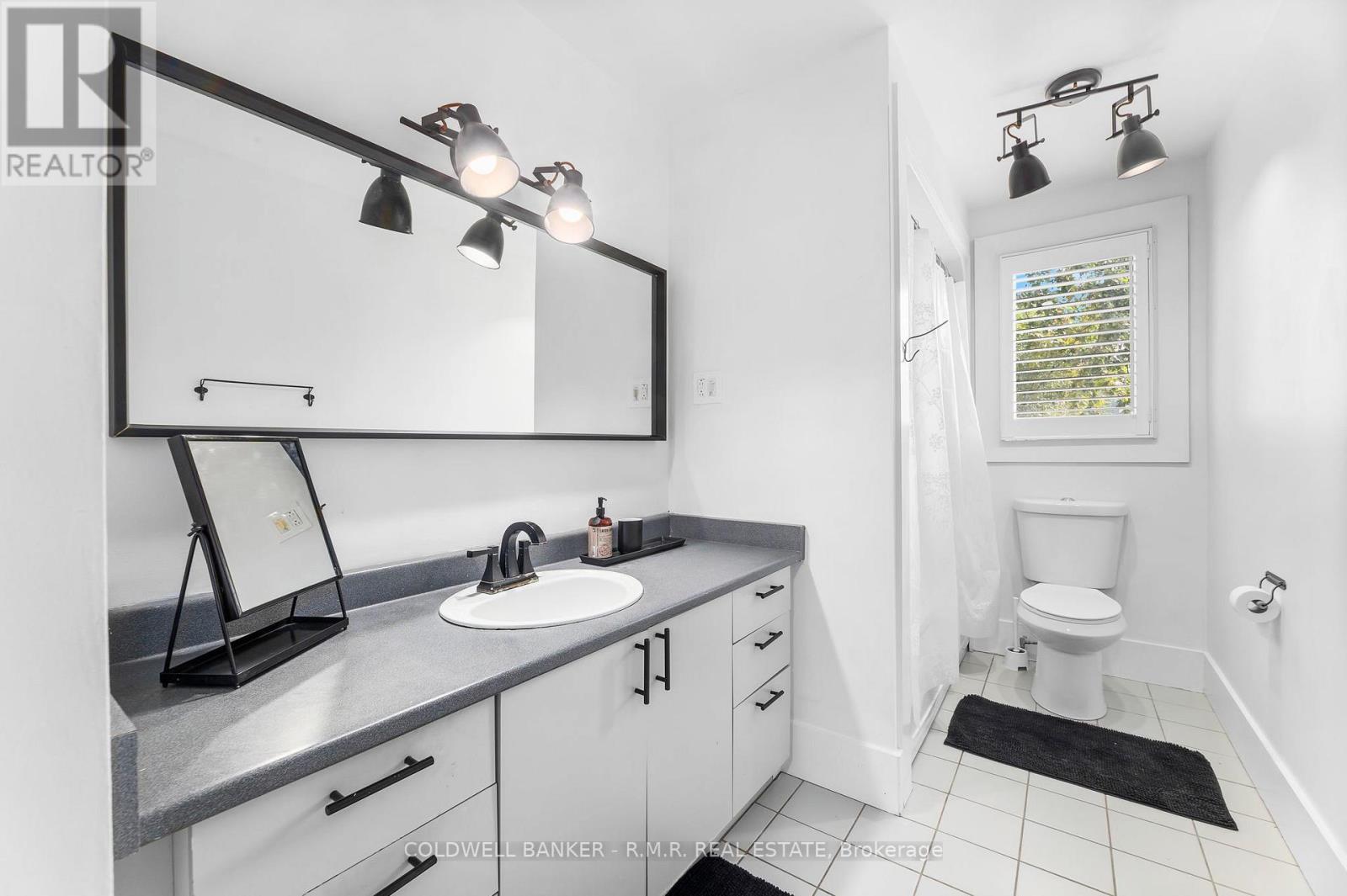 614 Rupert Avenue, Whitchurch-Stouffville, Ontario  L4A 1W1 - Photo 21 - N12414114