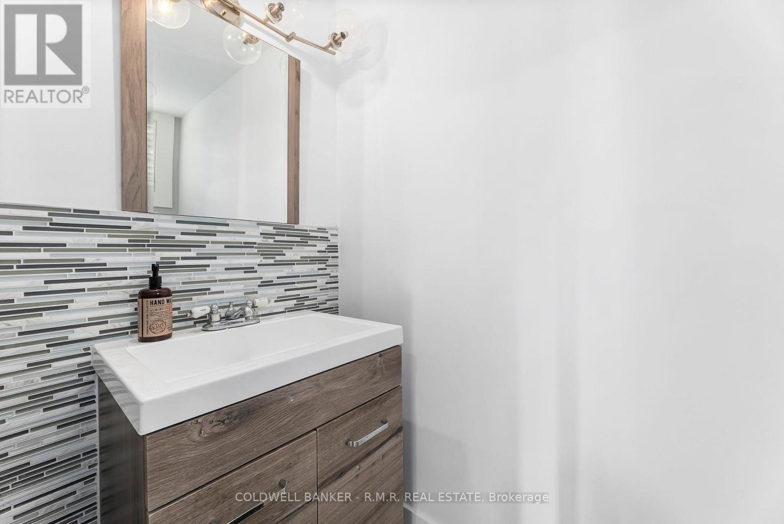 614 Rupert Avenue, Whitchurch-Stouffville, Ontario  L4A 1W1 - Photo 24 - N12414114