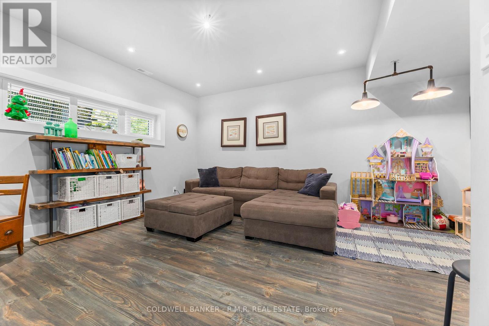 614 Rupert Avenue, Whitchurch-Stouffville, Ontario  L4A 1W1 - Photo 25 - N12414114