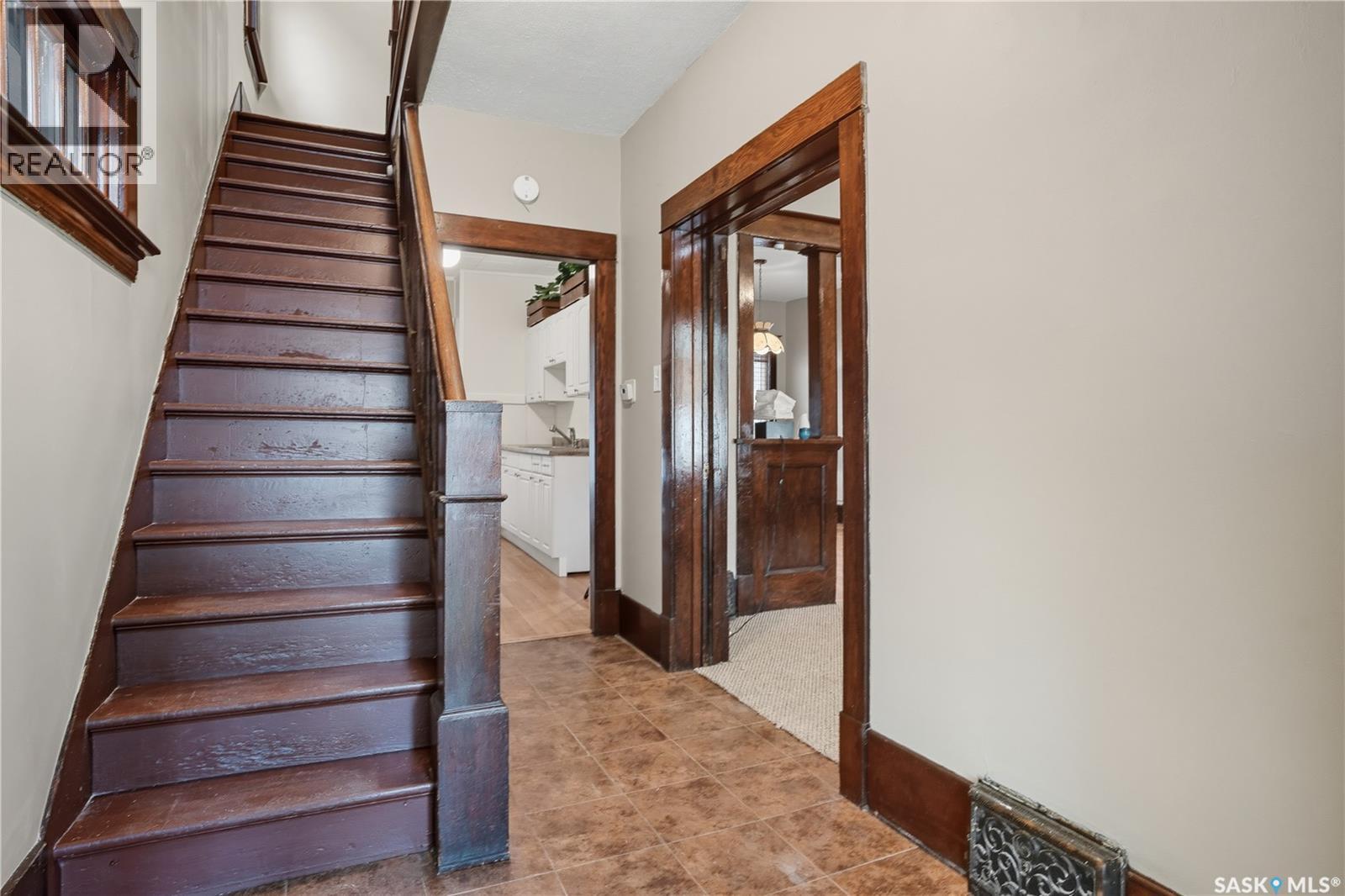 2327 Toronto Street, Regina, Saskatchewan  S4P 1N7 - Photo 5 - SK018734