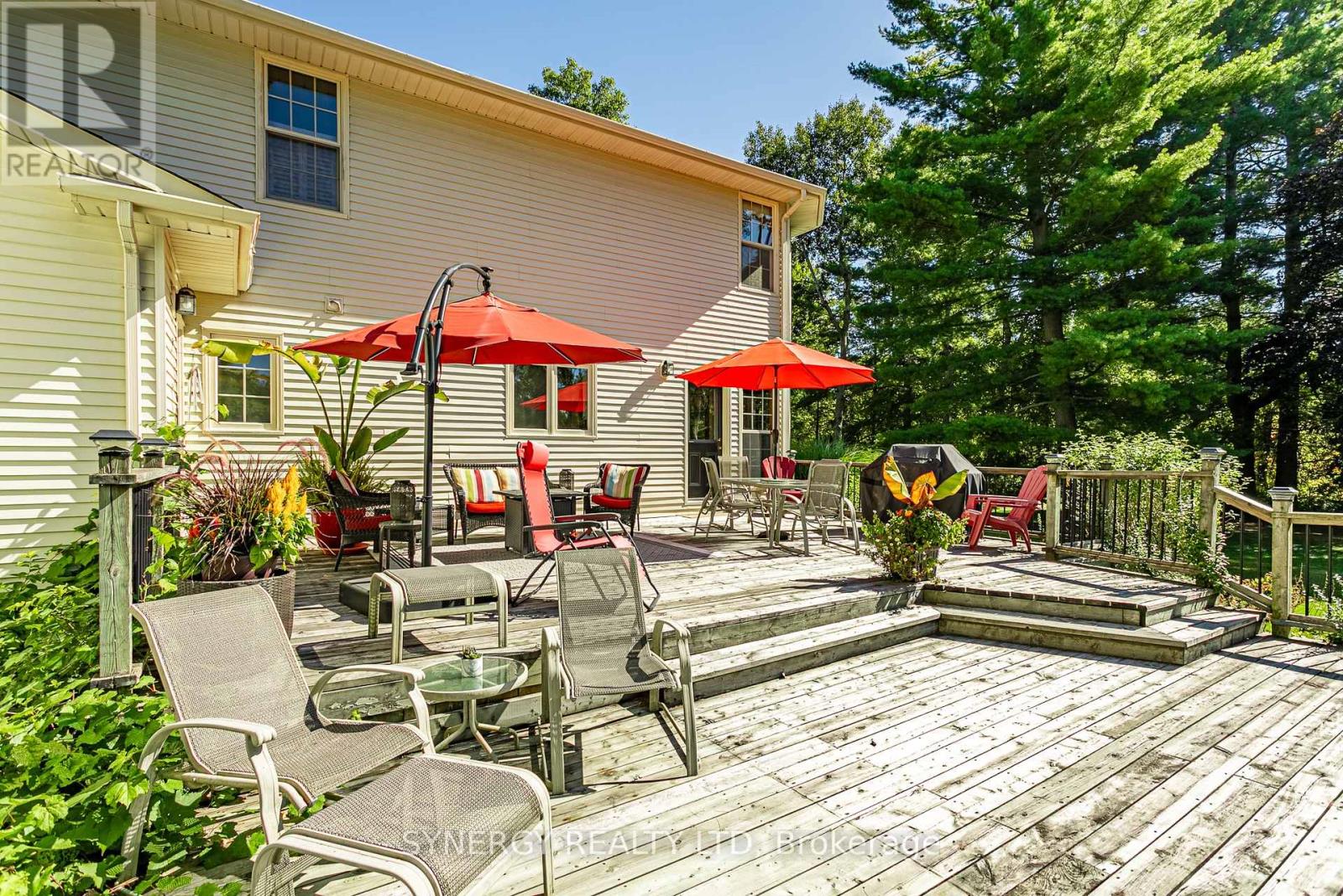 1 Lansdowne Park Crescent, Middlesex Centre, Ontario  N0L 1R0 - Photo 41 - X12414146