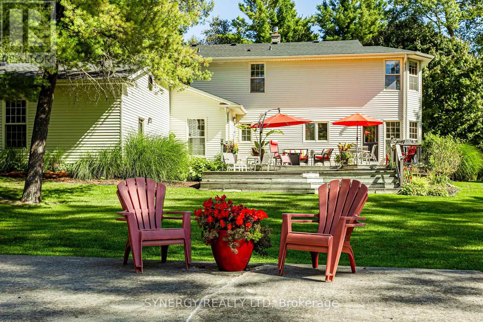 1 Lansdowne Park Crescent, Middlesex Centre, Ontario  N0L 1R0 - Photo 46 - X12414146