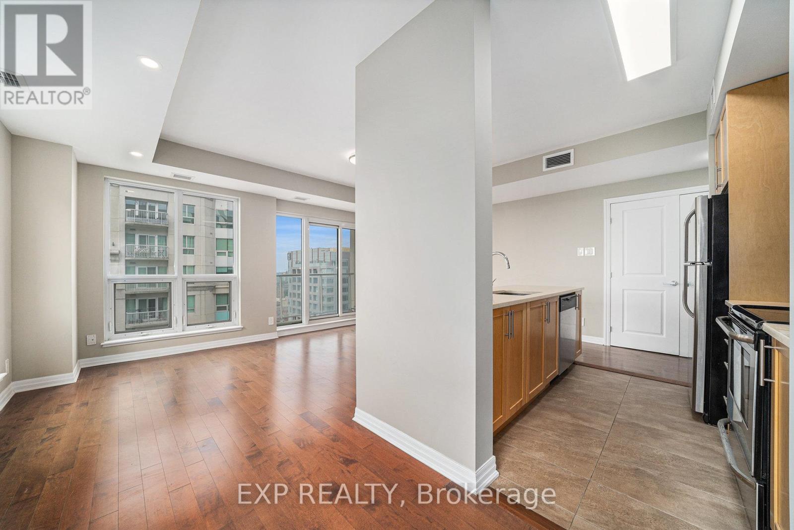 2509 - 242 Rideau Street, Ottawa, Ontario  K1N 0B7 - Photo 10 - X12414131