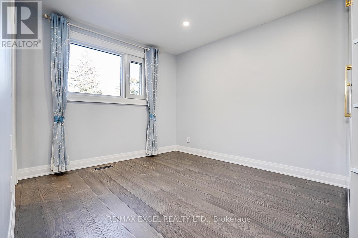 9 Oakcrest Avenue, Markham, Ontario  L3R 2B9 - Photo 29 - N12414129