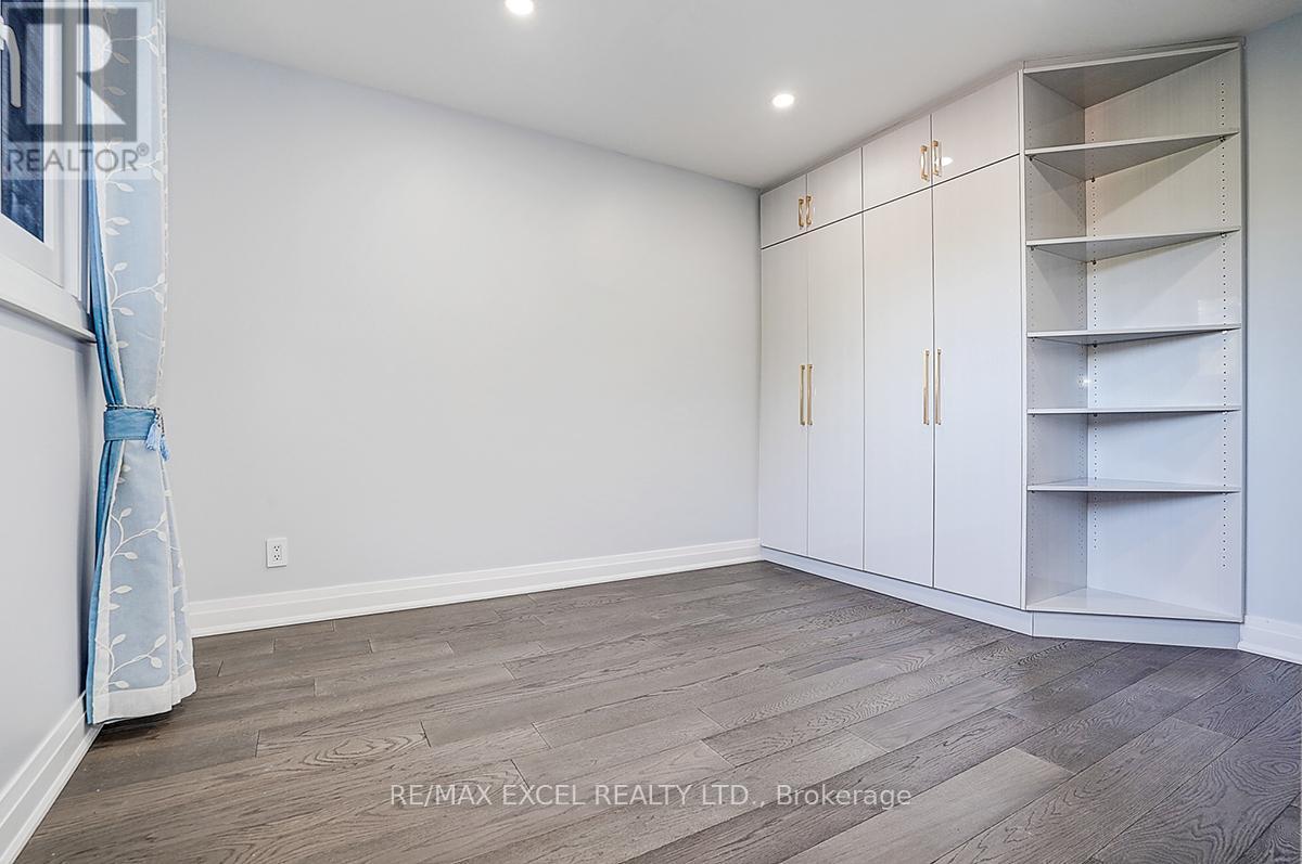9 Oakcrest Avenue, Markham, Ontario  L3R 2B9 - Photo 30 - N12414129