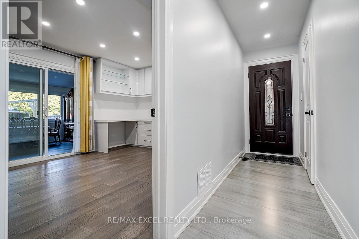 9 Oakcrest Avenue, Markham, Ontario  L3R 2B9 - Photo 34 - N12414129