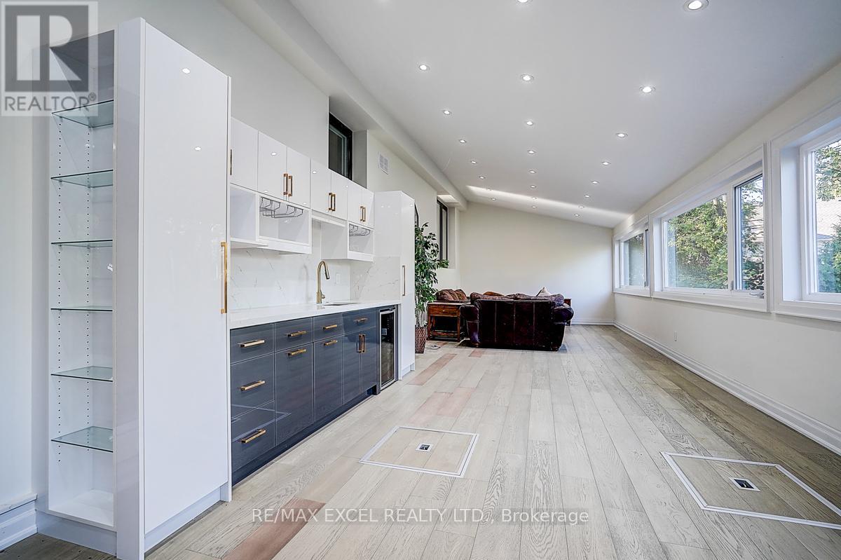 9 Oakcrest Avenue, Markham, Ontario  L3R 2B9 - Photo 37 - N12414129