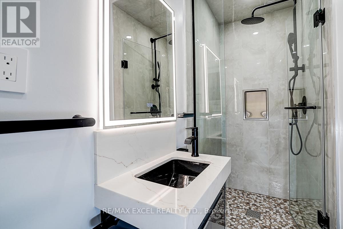 9 Oakcrest Avenue, Markham, Ontario  L3R 2B9 - Photo 46 - N12414129